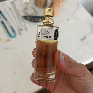 Etern Women's Fragrance - Gold